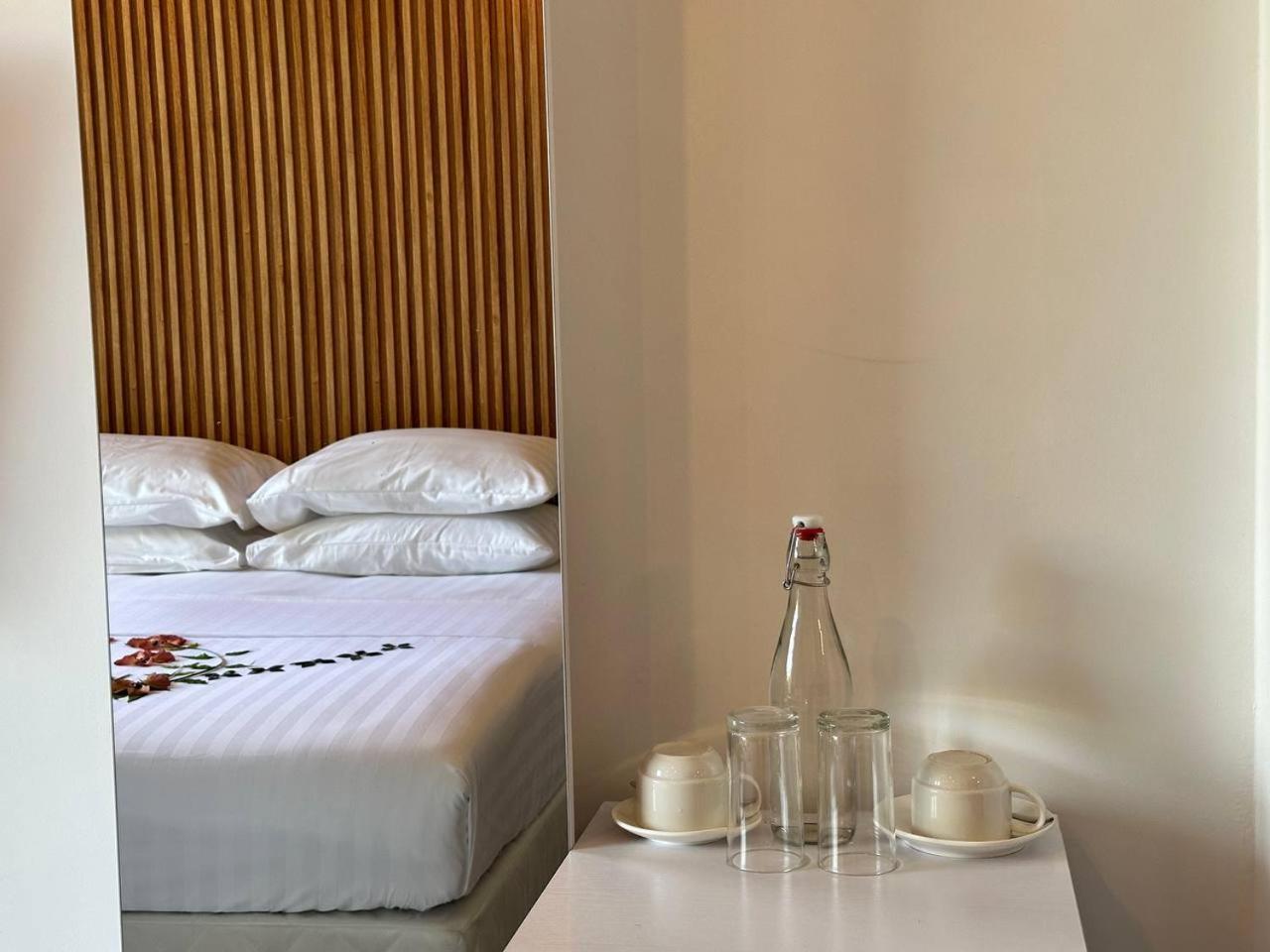 Serene Sky Guest House Thoddoo Exterior foto